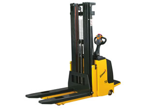 Gerbeur électrique à fourches recouvrantes