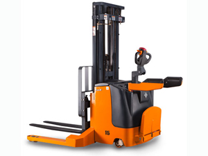 รถยกสูงไฟฟ้า รุ่นขากว้าง AC