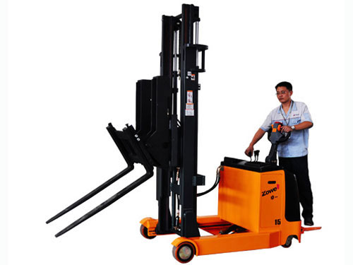 Elektryczne Reach stacker z uchylną Forks